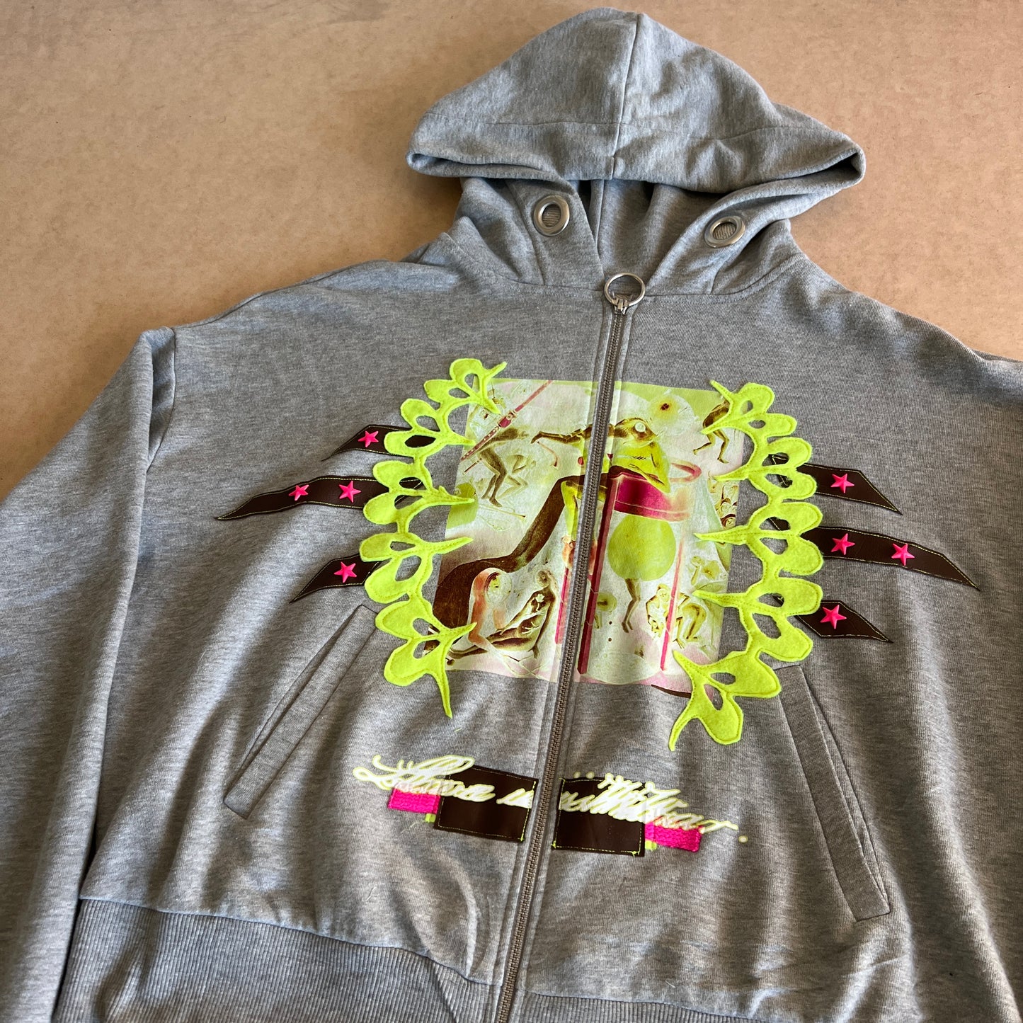 'DEVIANTS' GREY ZIP UP HOODIE